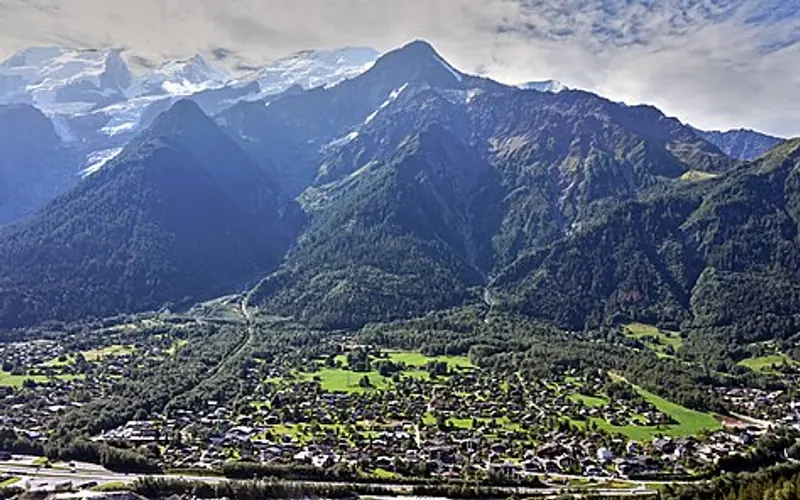 Le tour du Mont-Blanc à pied.